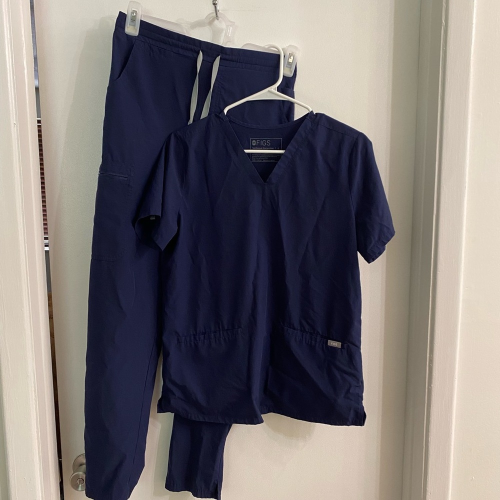 FIGS navy blue scrub set size small